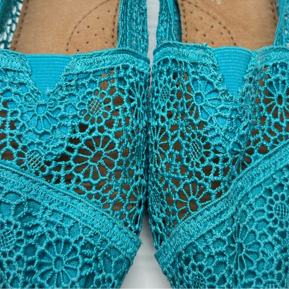 (2 Pairs) TOMS Women's (1) Turquoise‎ (1) Black Lace Flats (S50) - Picture 12 of 13